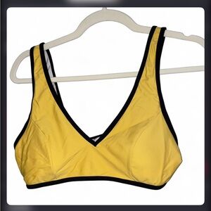 Women's Yellow V-Neck Sports Bra with Black Trim - Summer Vacation Minimal Sport